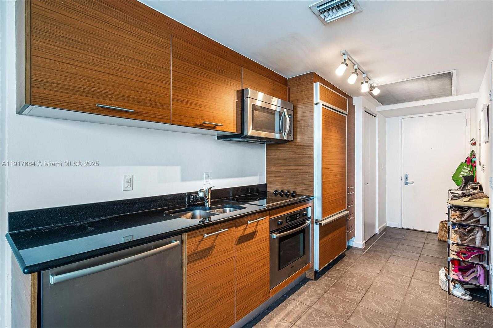 Small Image of 50 BISCAYNE BLVD #5209, Miami Number 4