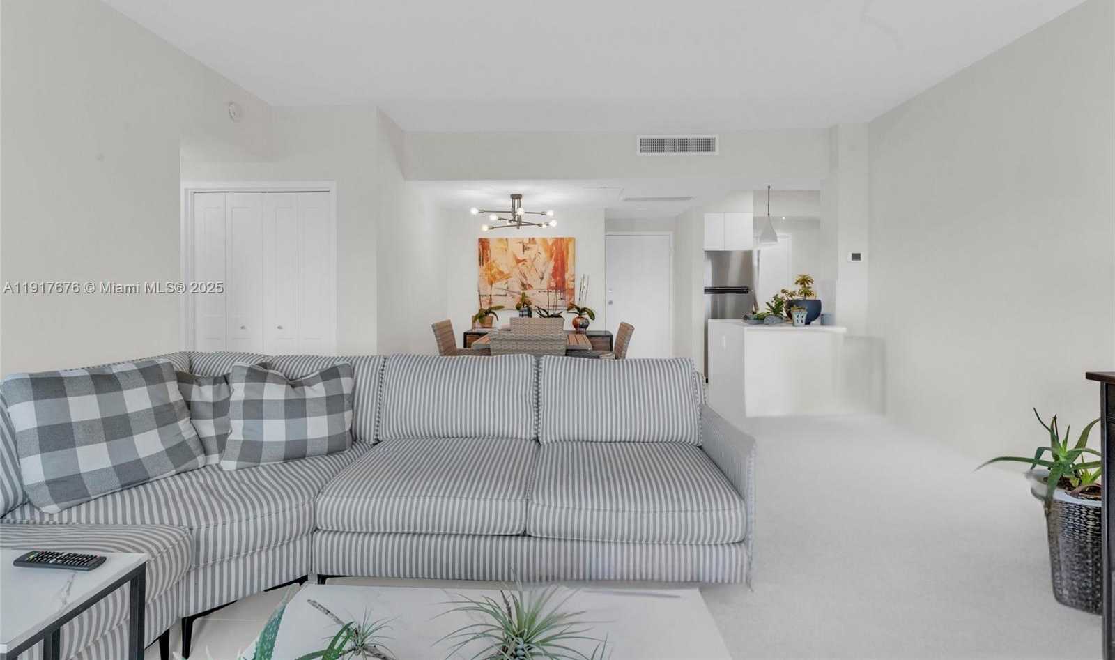 Small Image of 700 BILTMORE WAY #505, Coral Gables Number 5