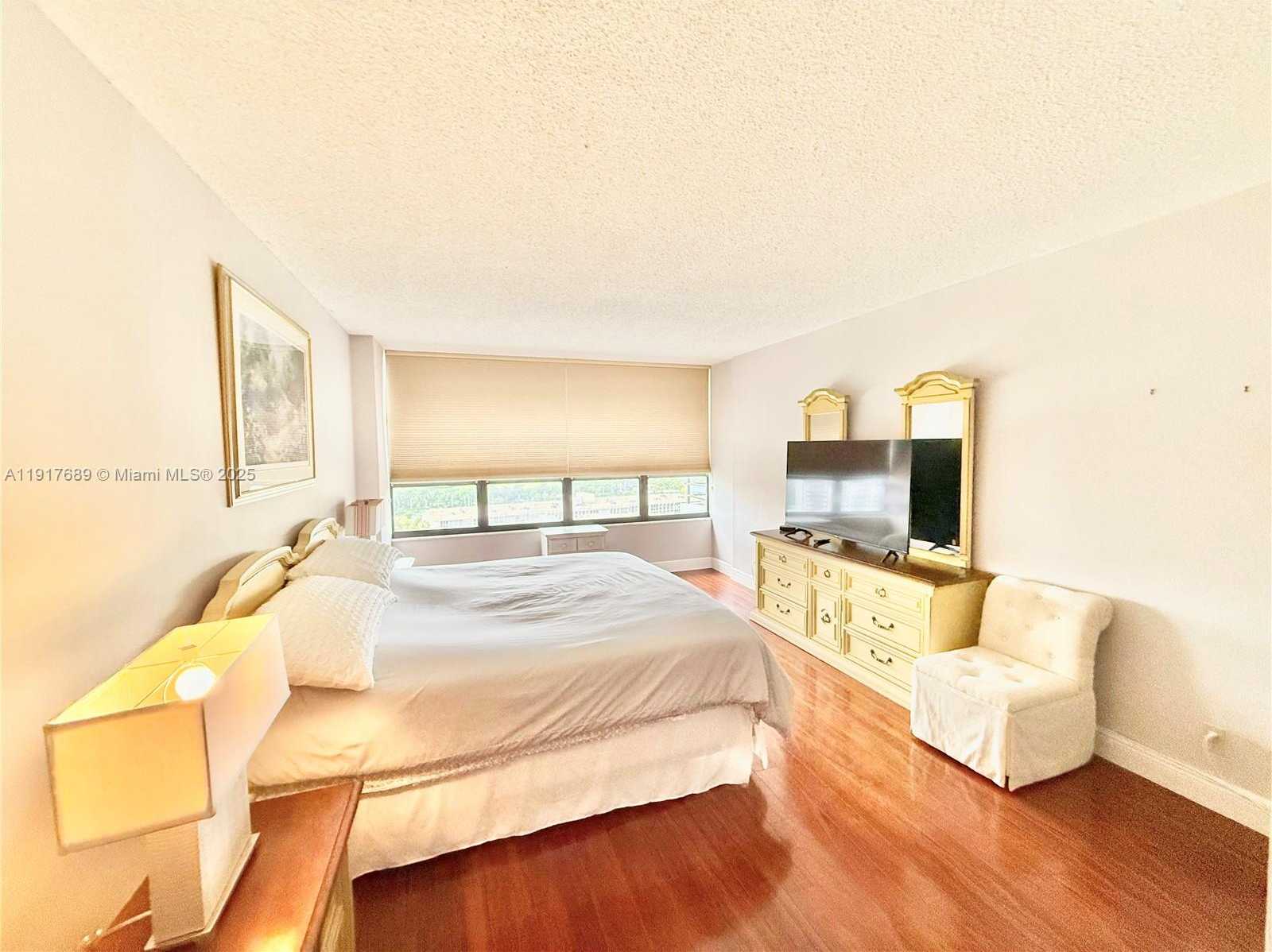 Small Image of 600 THREE ISLANDS BLVD #1107, Hallandale Beach Number 12