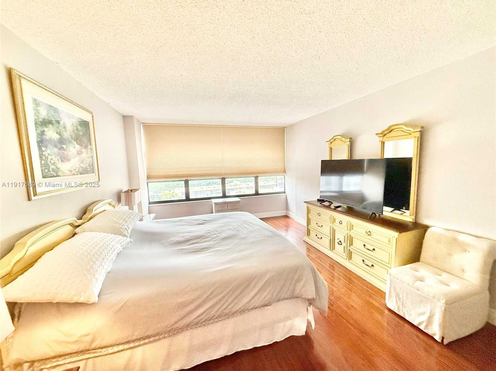 Small Image of 600 THREE ISLANDS BLVD #1107, Hallandale Beach Number 13
