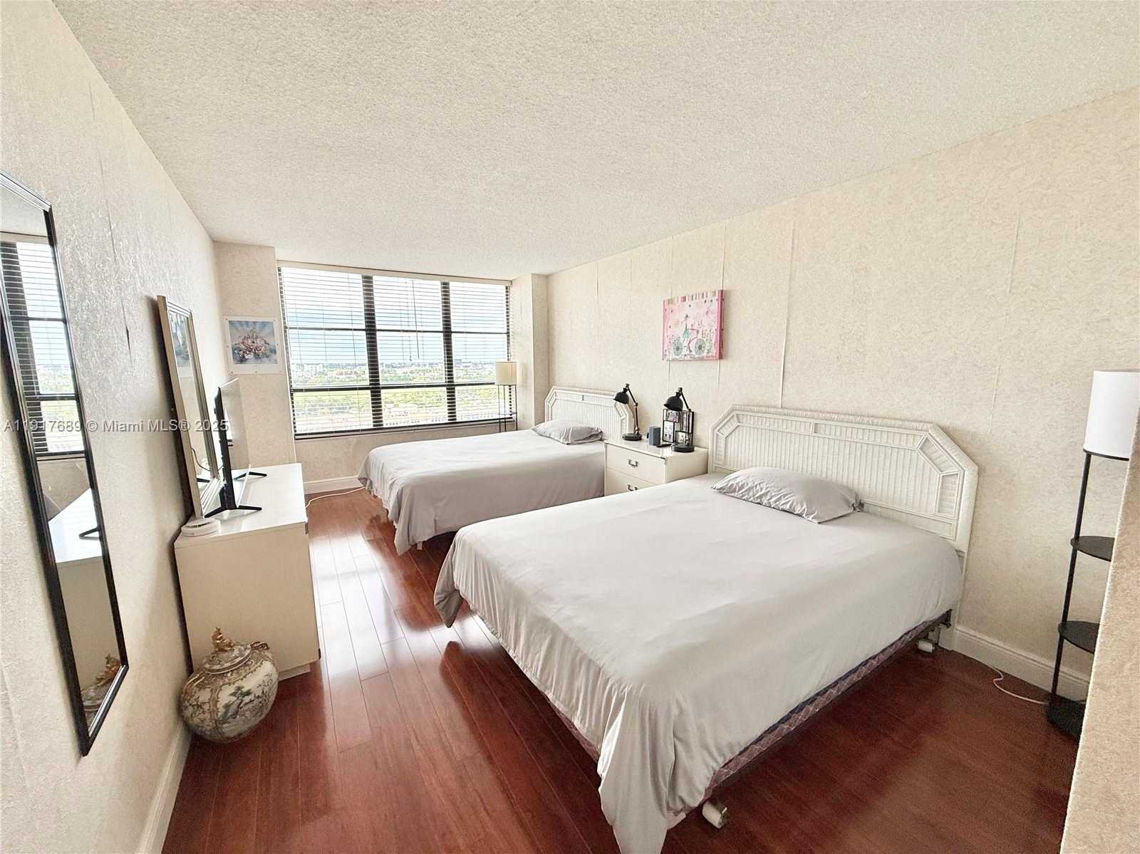 Small Image of 600 THREE ISLANDS BLVD #1107, Hallandale Beach Number 25