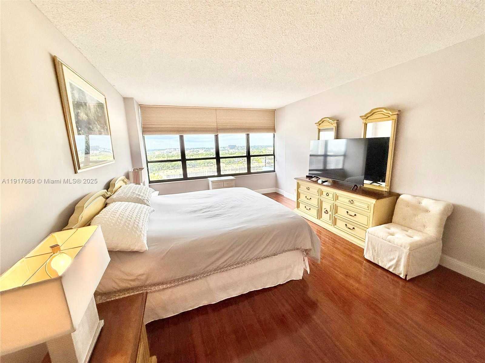 Small Image of 600 THREE ISLANDS BLVD #1107, Hallandale Beach Number 28