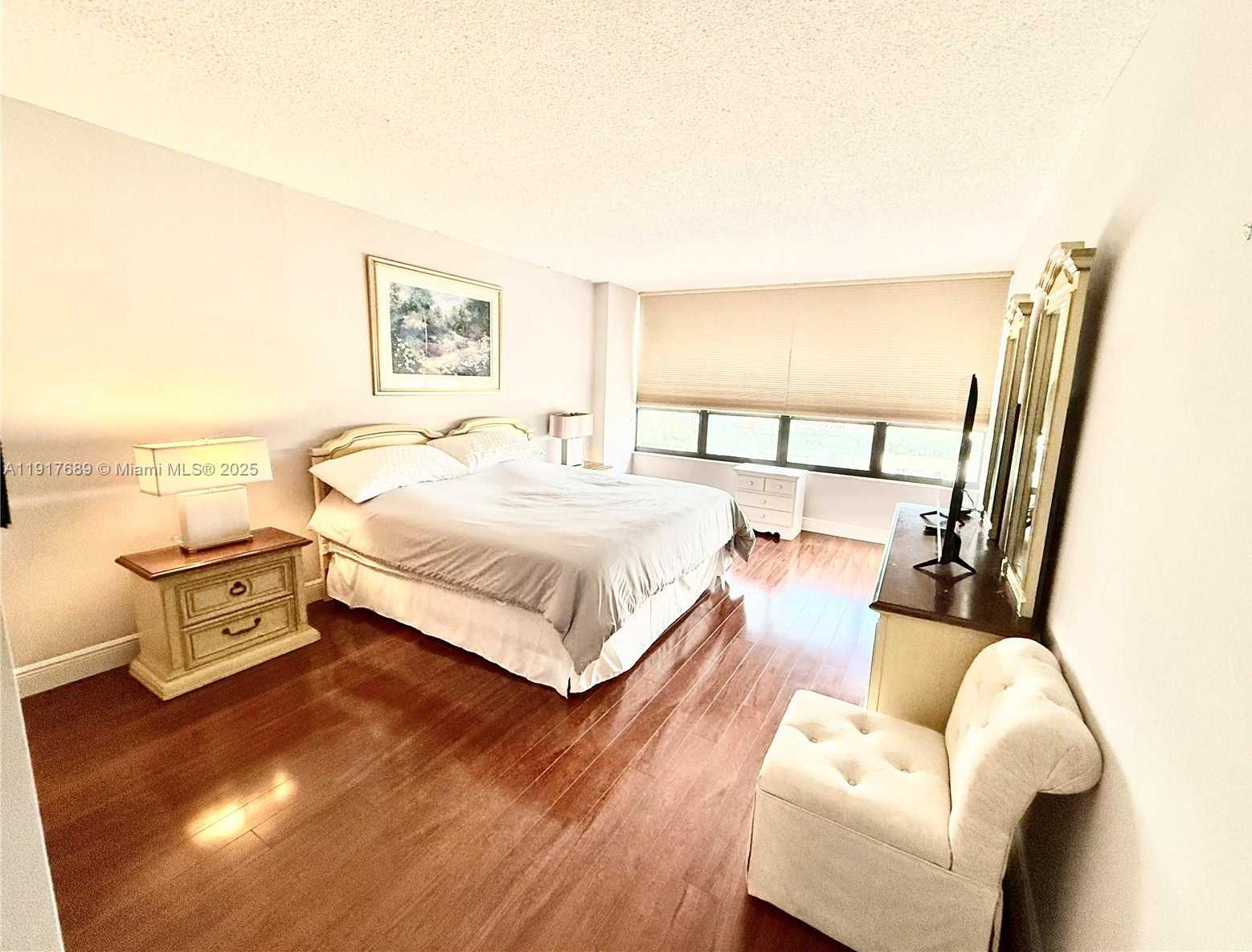 Small Image of 600 THREE ISLANDS BLVD #1107, Hallandale Beach Number 6