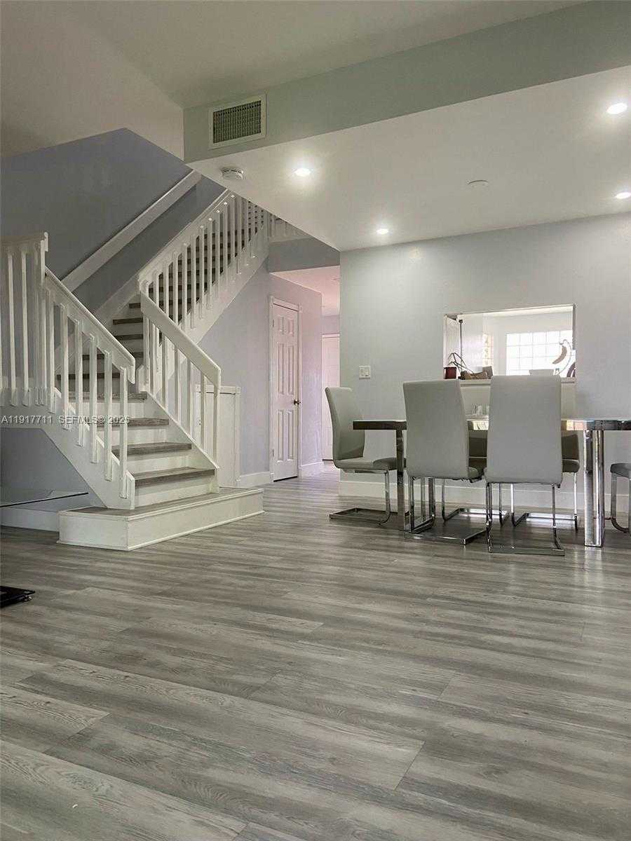 Small Image of 10018 HAMMOCKS BLVD #207-5, Miami Number 1