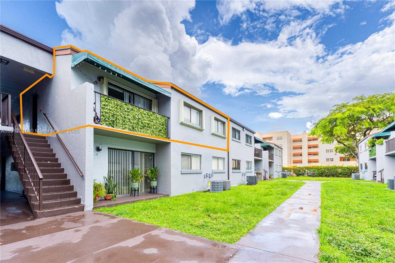 Small Image of 7419 SOUTH WEST 152ND AVE #8-207, Miami Number 3