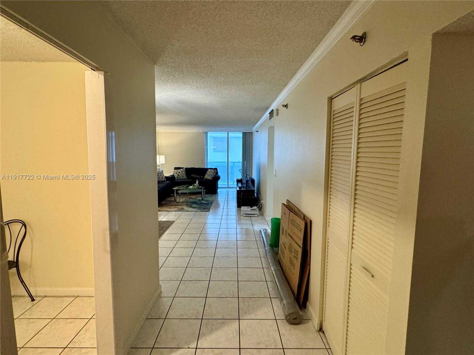 Small Image of 2401 COLLINS AVE #611, Miami Beach Number 13