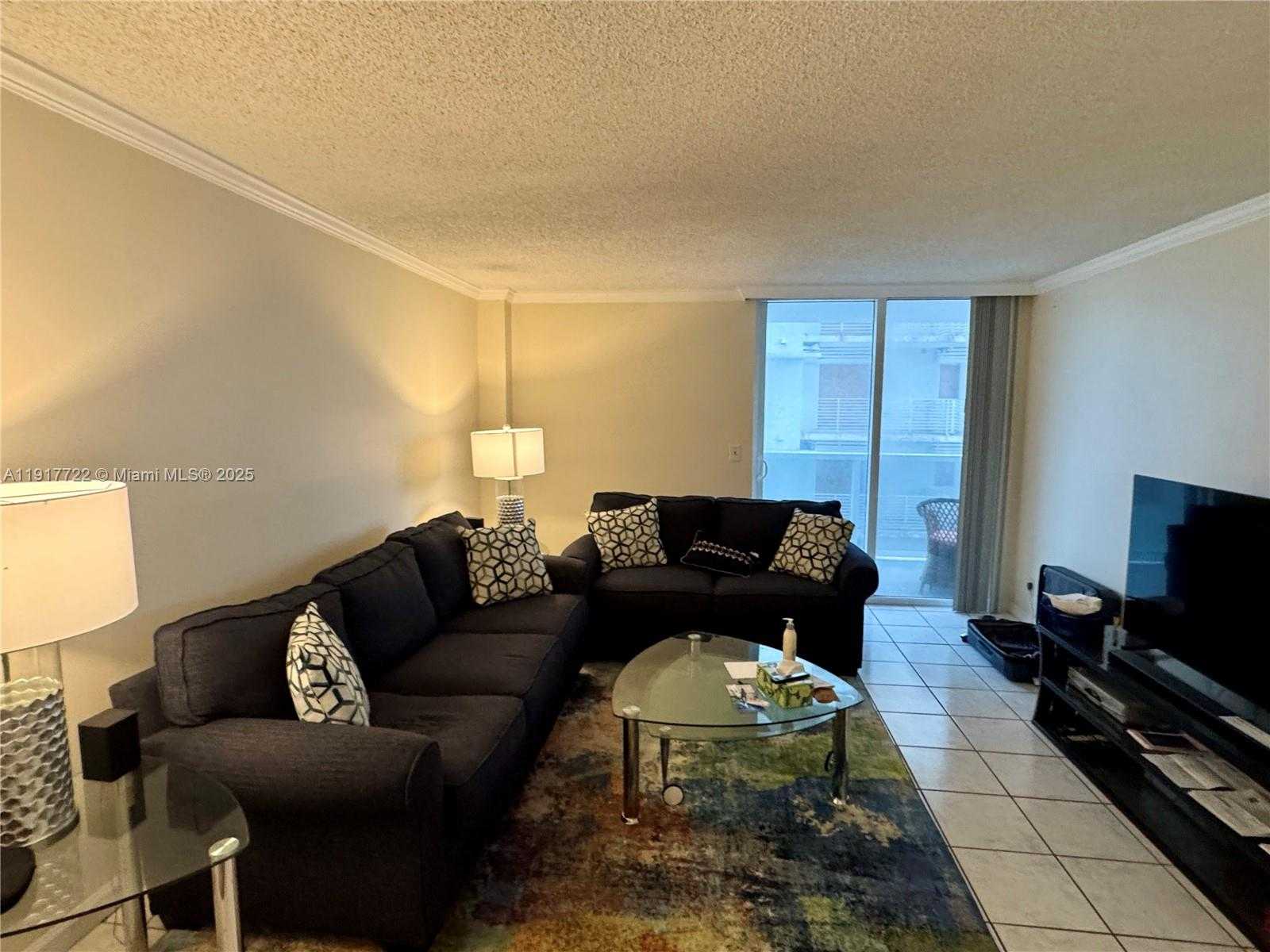 Small Image of 2401 COLLINS AVE #611, Miami Beach Number 18