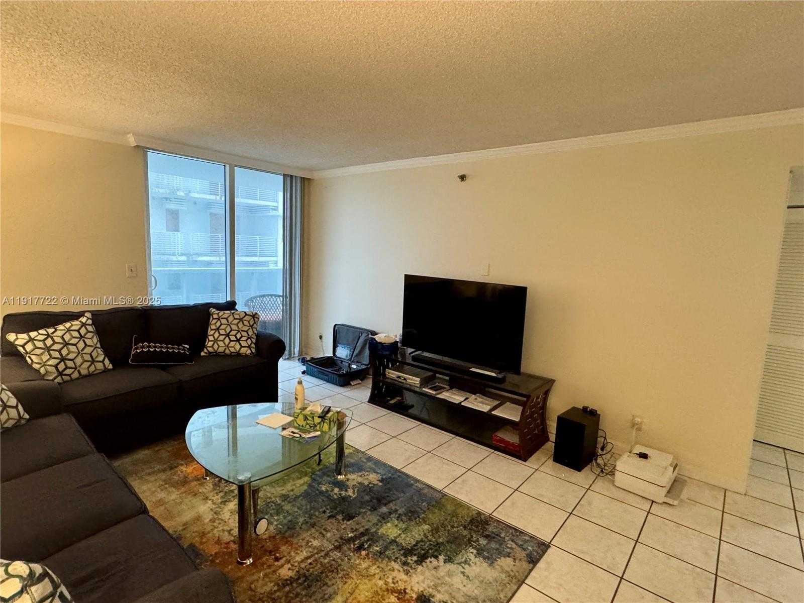Small Image of 2401 COLLINS AVE #611, Miami Beach Number 19