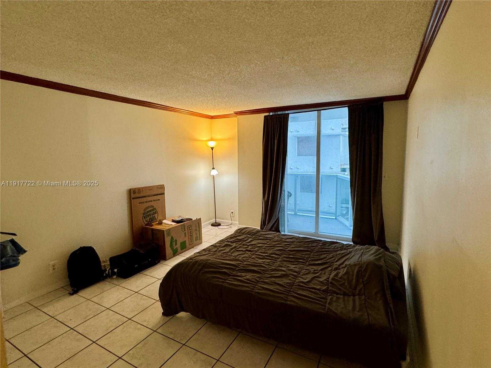 Small Image of 2401 COLLINS AVE #611, Miami Beach Number 21