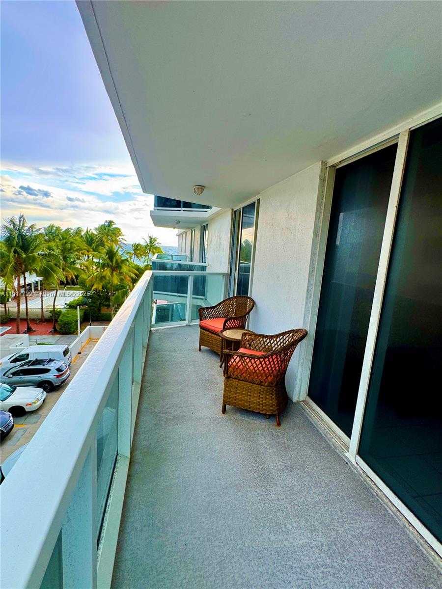 Small Image of 2401 COLLINS AVE #611, Miami Beach Number 31