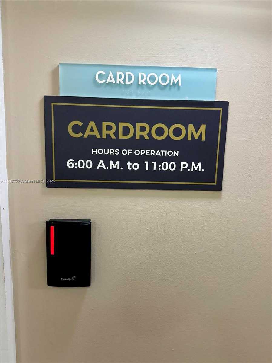 Small Image of 2401 COLLINS AVE #611, Miami Beach Number 39