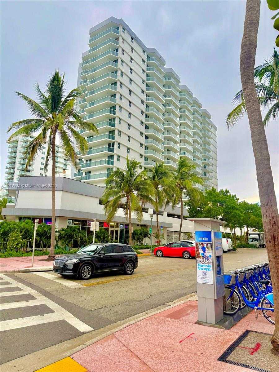 Small Image of 2401 COLLINS AVE #611, Miami Beach Number 4