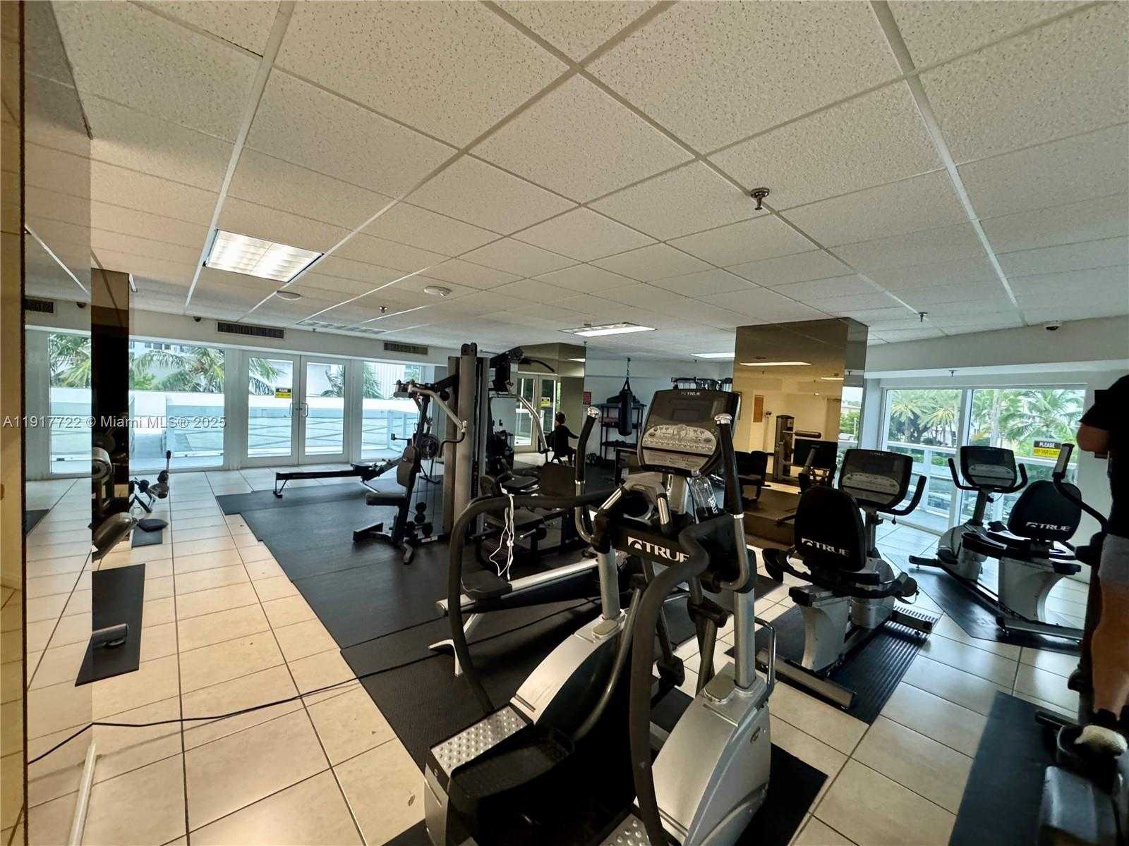 Small Image of 2401 COLLINS AVE #611, Miami Beach Number 53