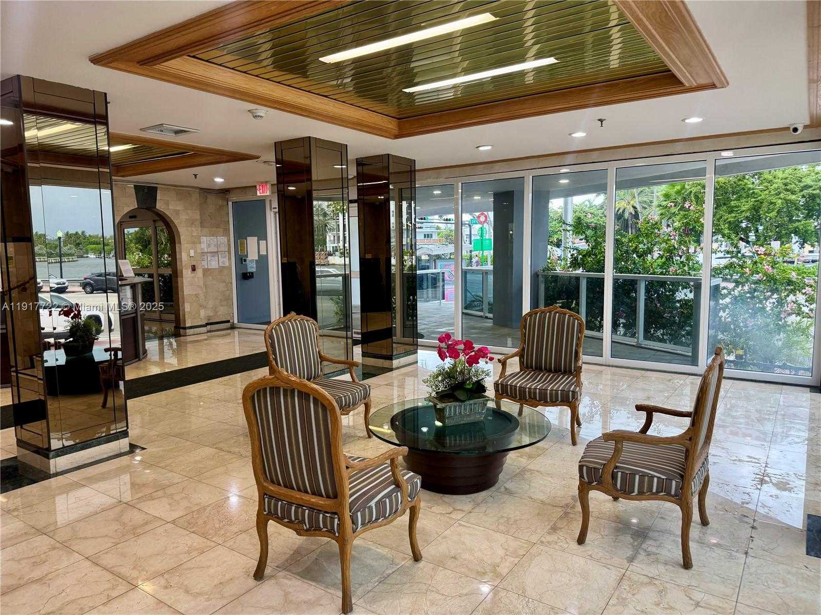 Small Image of 2401 COLLINS AVE #611, Miami Beach Number 6