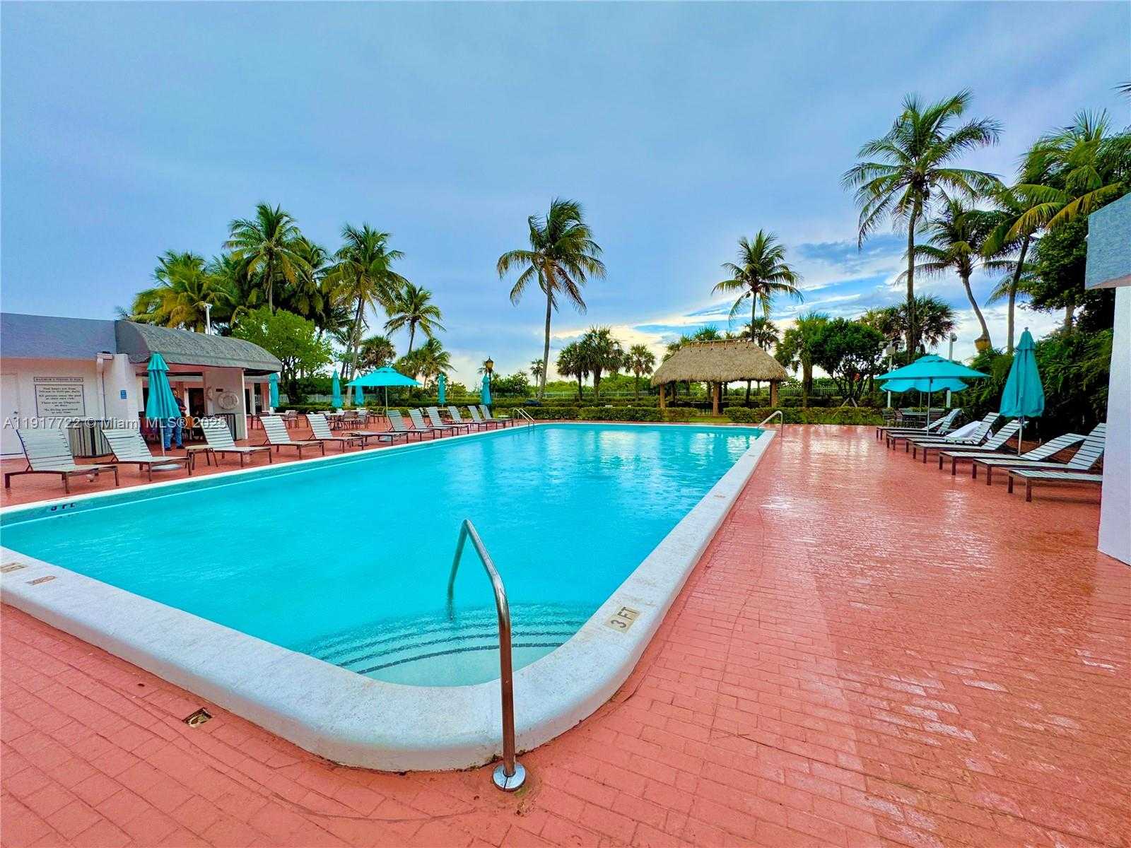 Small Image of 2401 COLLINS AVE #611, Miami Beach Number 63