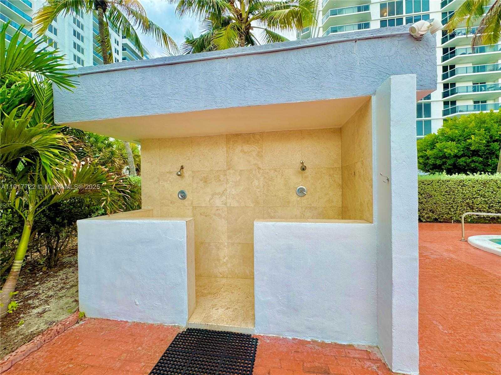 Small Image of 2401 COLLINS AVE #611, Miami Beach Number 64