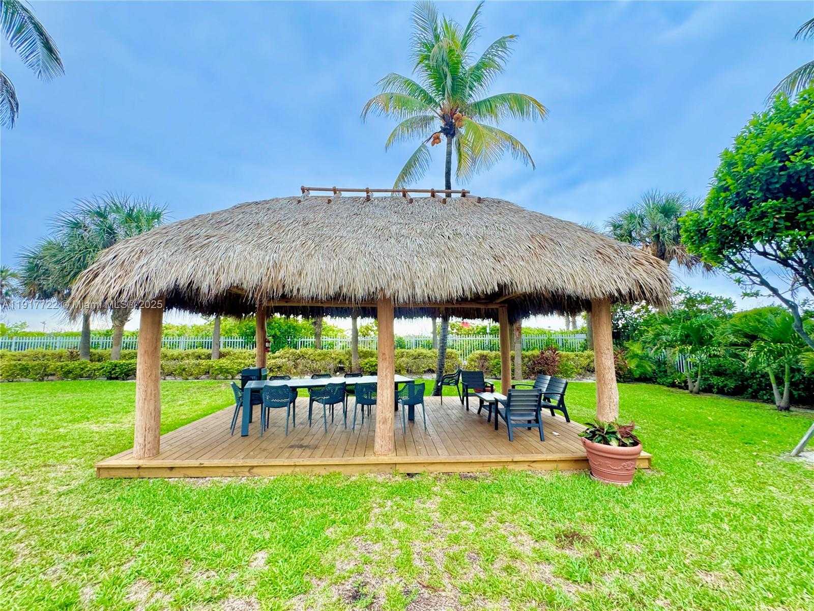 Small Image of 2401 COLLINS AVE #611, Miami Beach Number 65