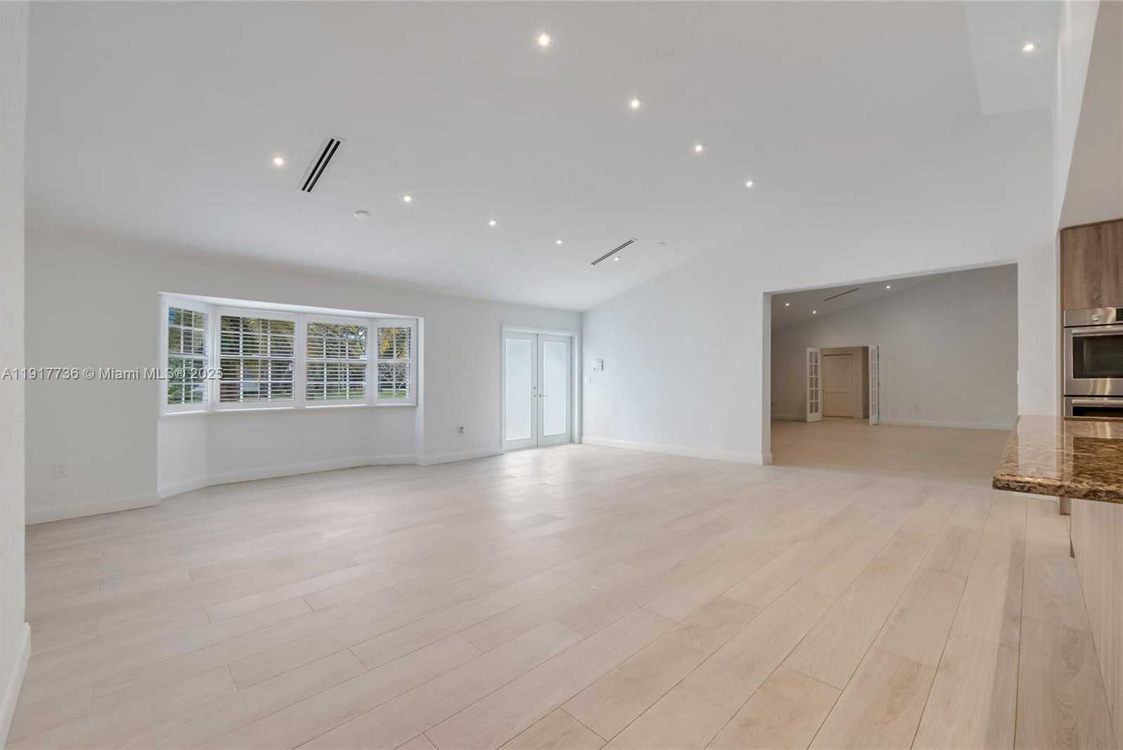 Small Image of 7675 SOUTH WEST 132ND ST, Pinecrest Number 5