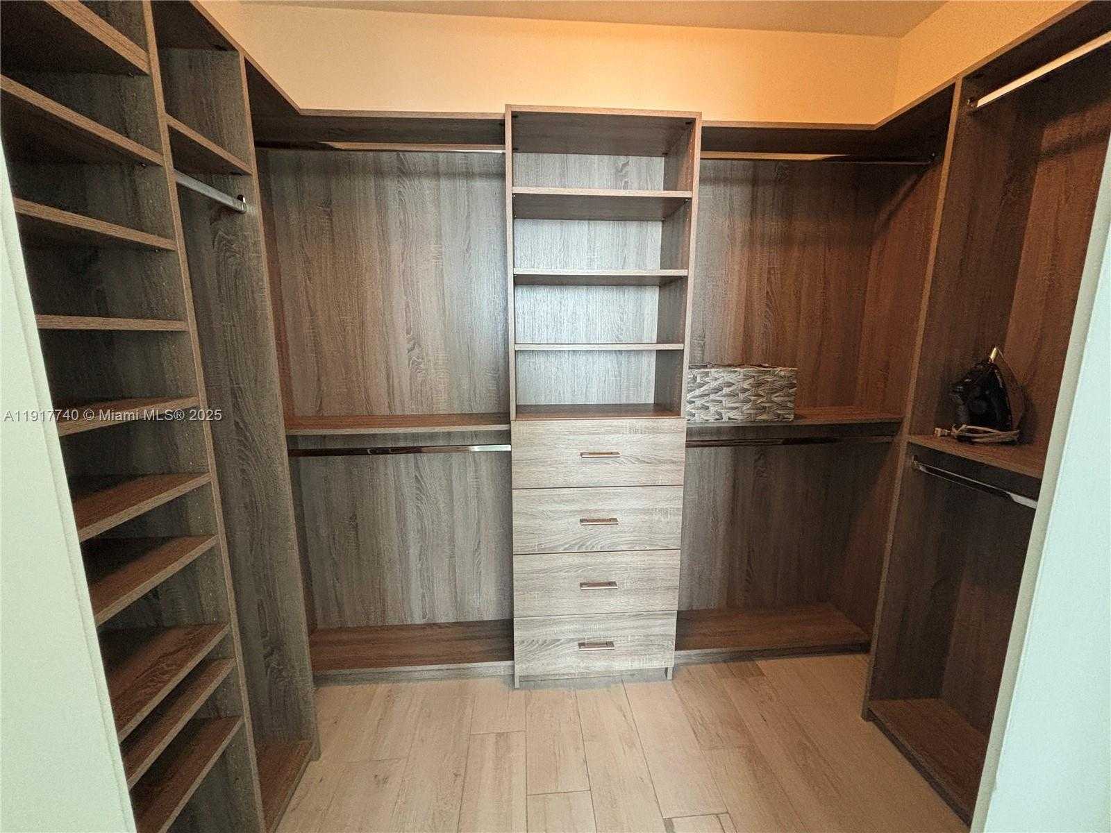 Small Image of 480 NORTH EAST 31ST ST #3105, Miami Number 17