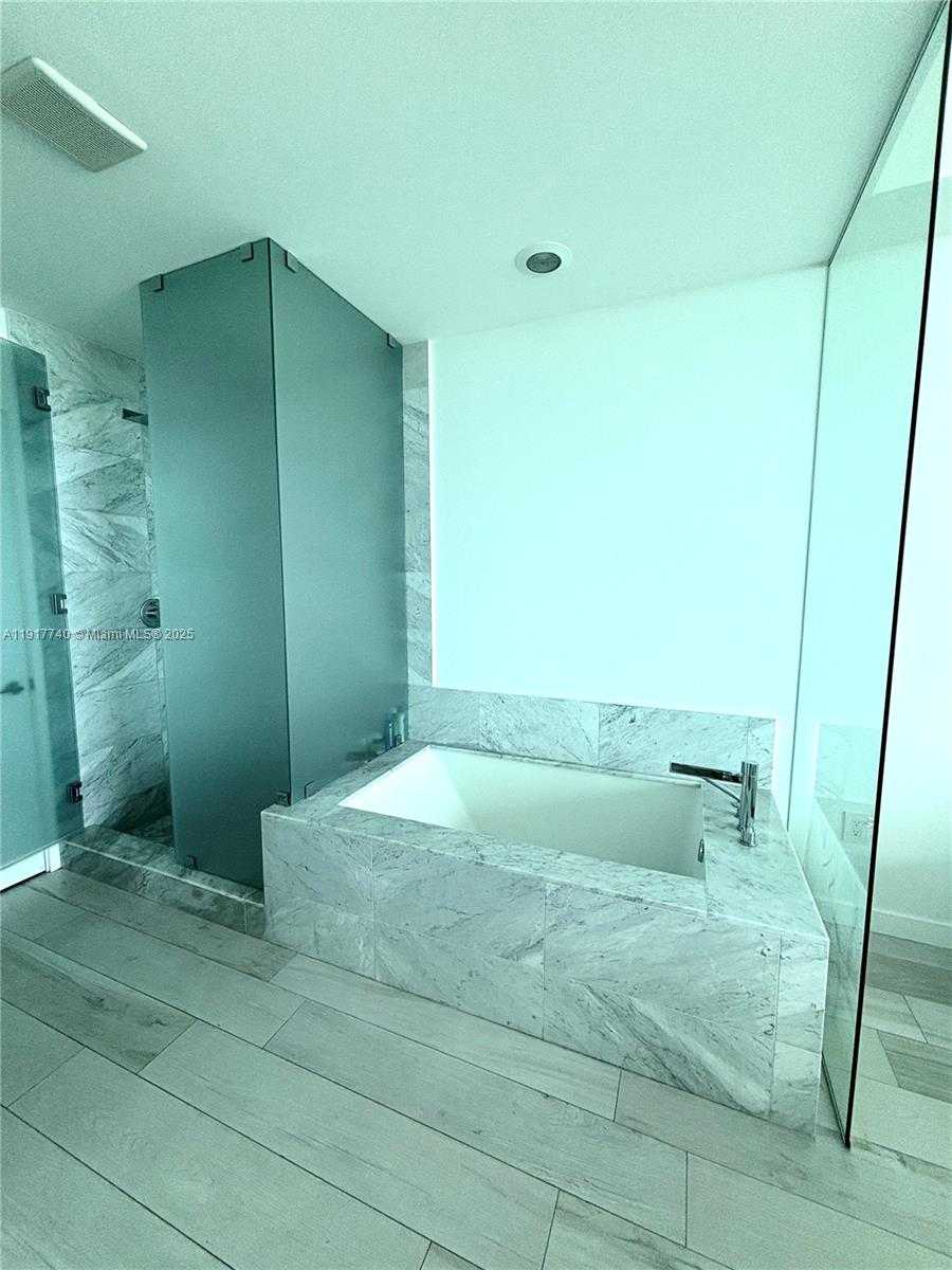 Small Image of 480 NORTH EAST 31ST ST #3105, Miami Number 18