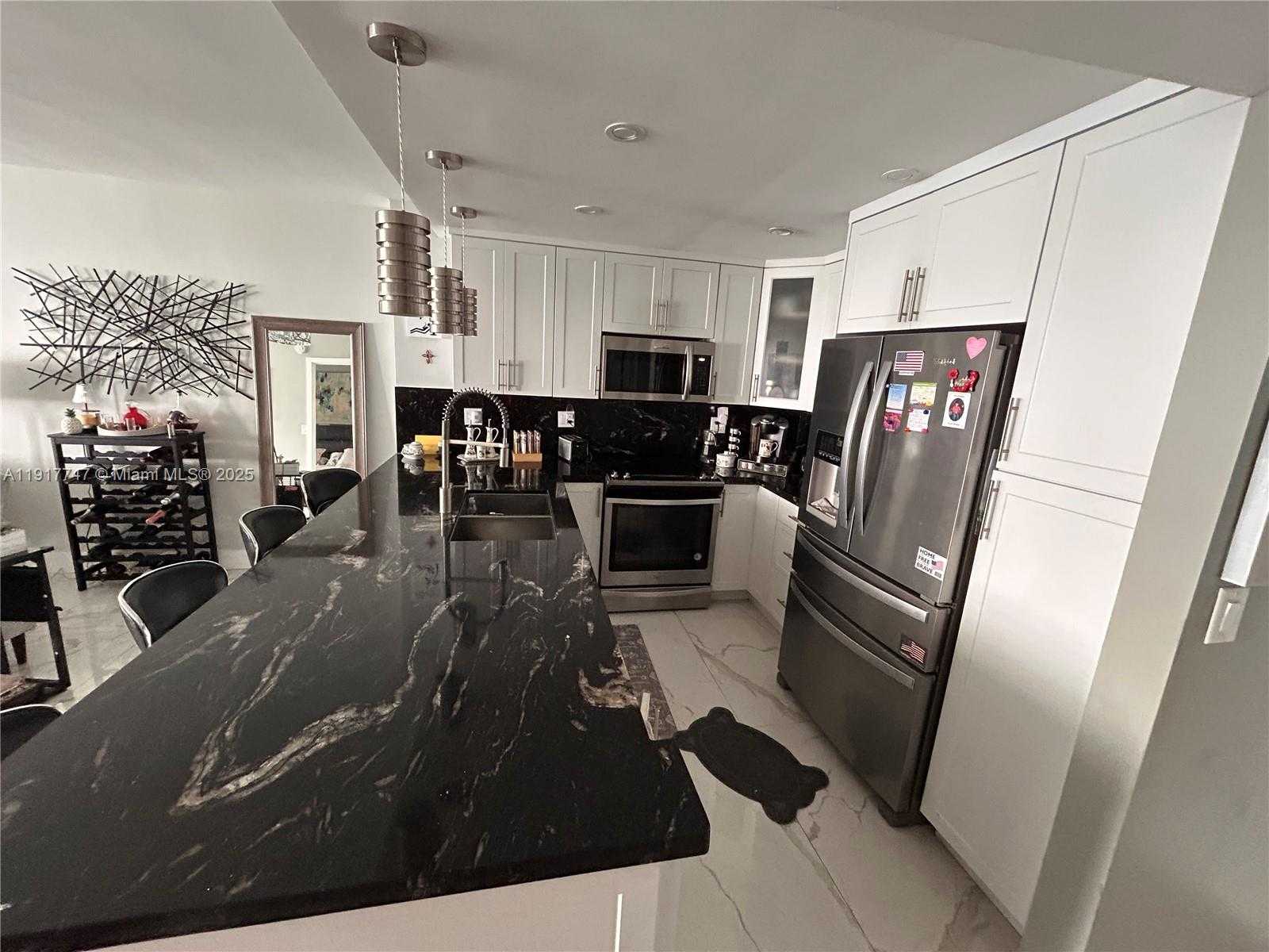 Small Image of 3725 SOUTH OCEAN DR #1103, Hollywood Number 8