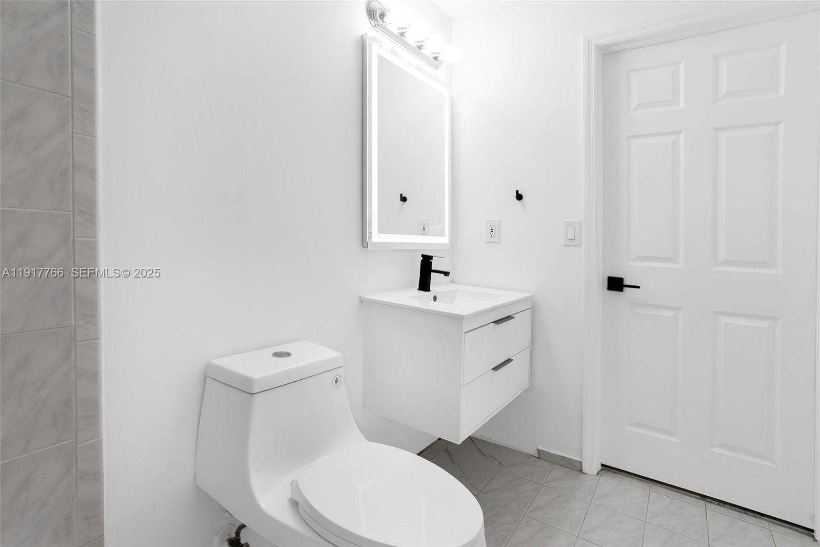 Small Image of 6670 NORTH WEST 114TH AVE #624, Doral Number 17