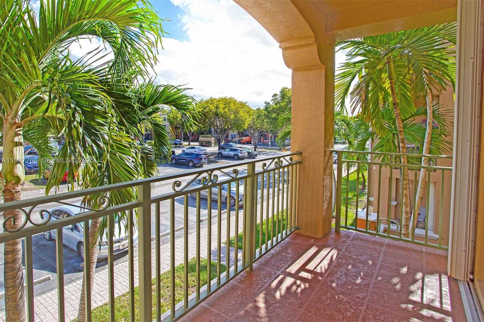 Small Image of 6670 NORTH WEST 114TH AVE #624, Doral Number 21