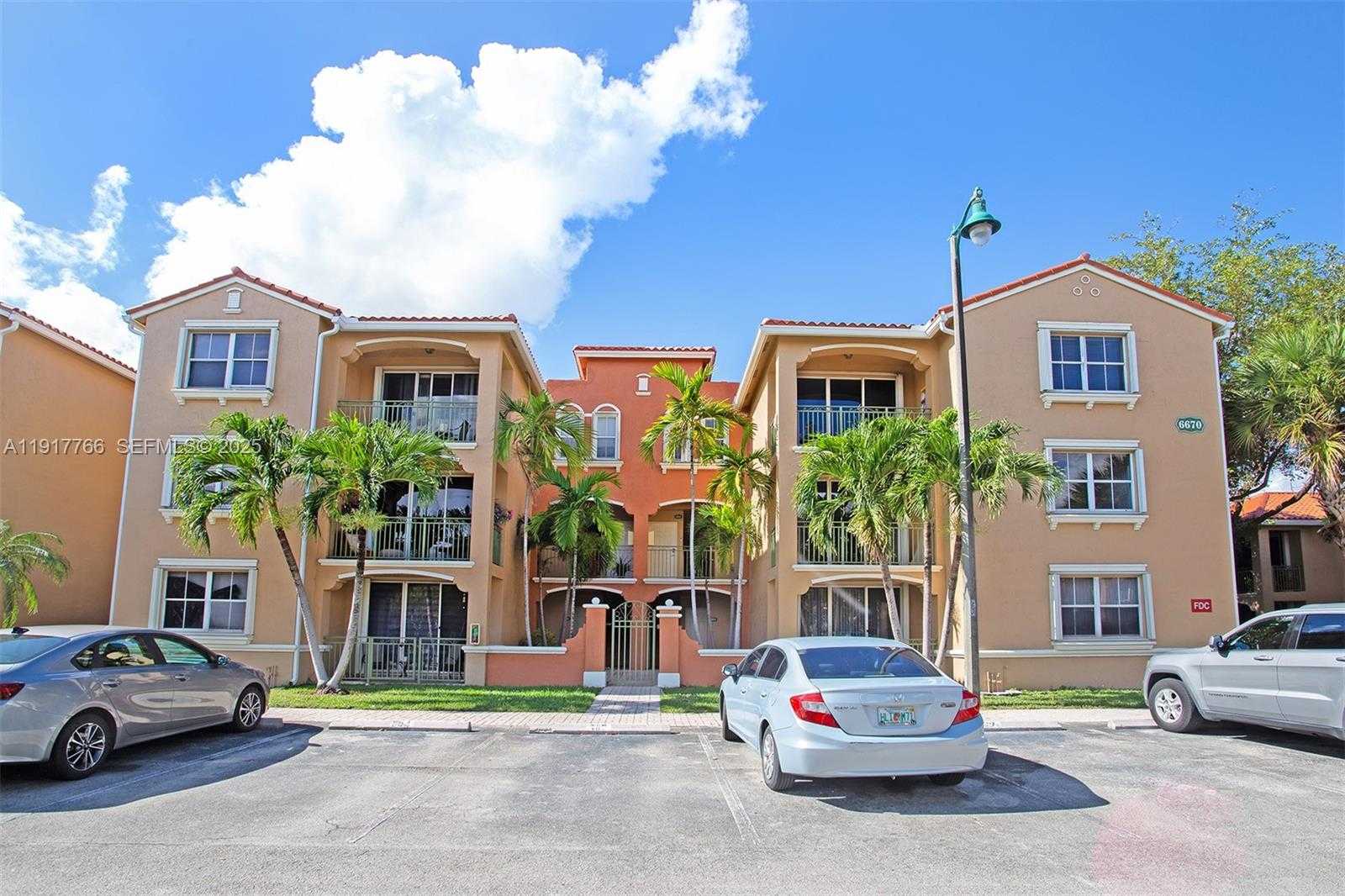 Small Image of 6670 NORTH WEST 114TH AVE #624, Doral Number 23