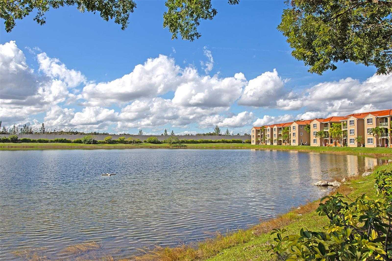 Small Image of 6670 NORTH WEST 114TH AVE #624, Doral Number 25