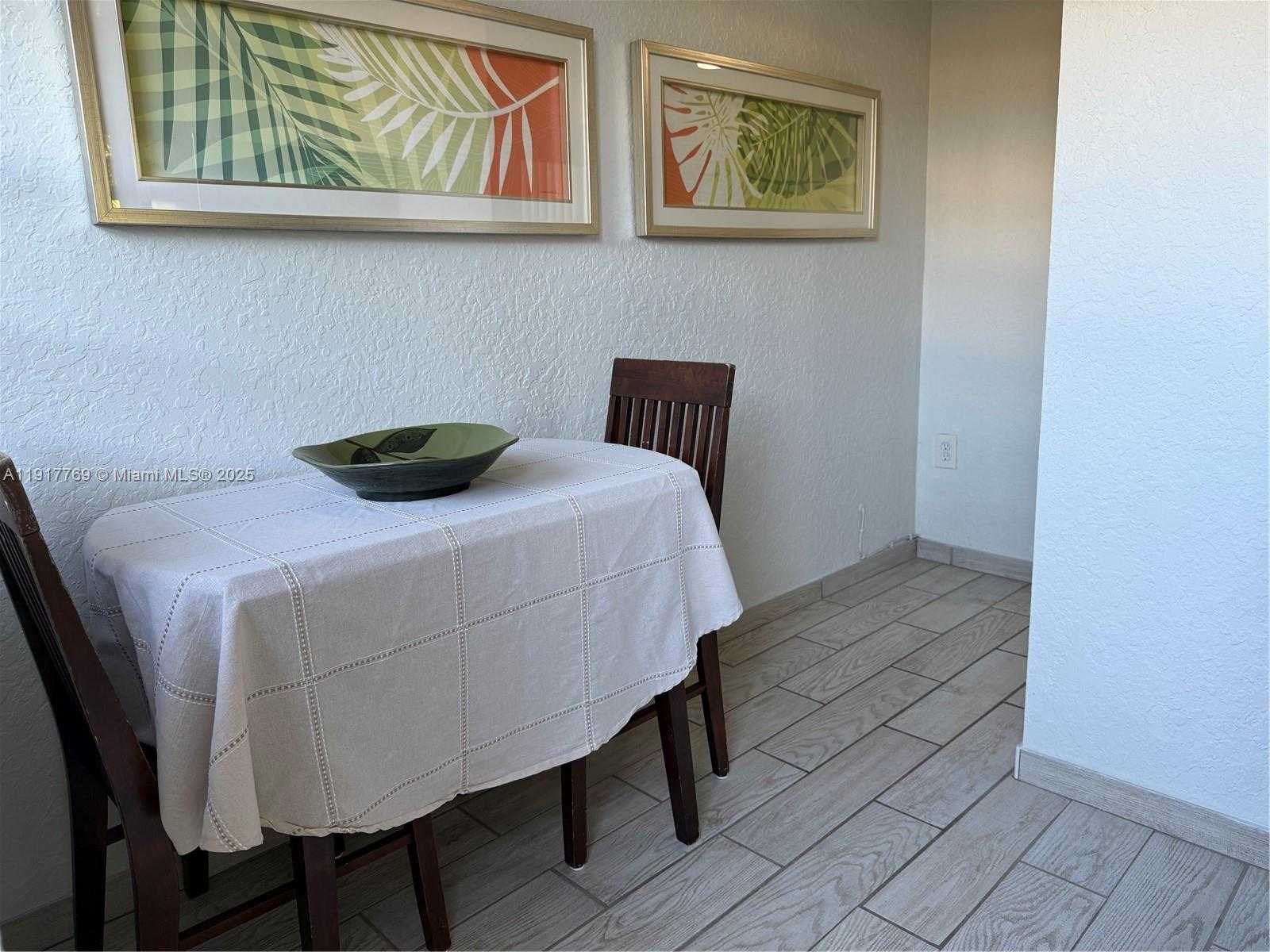 Small Image of 8791 SOUTH WEST 34TH ST, Miami Number 7