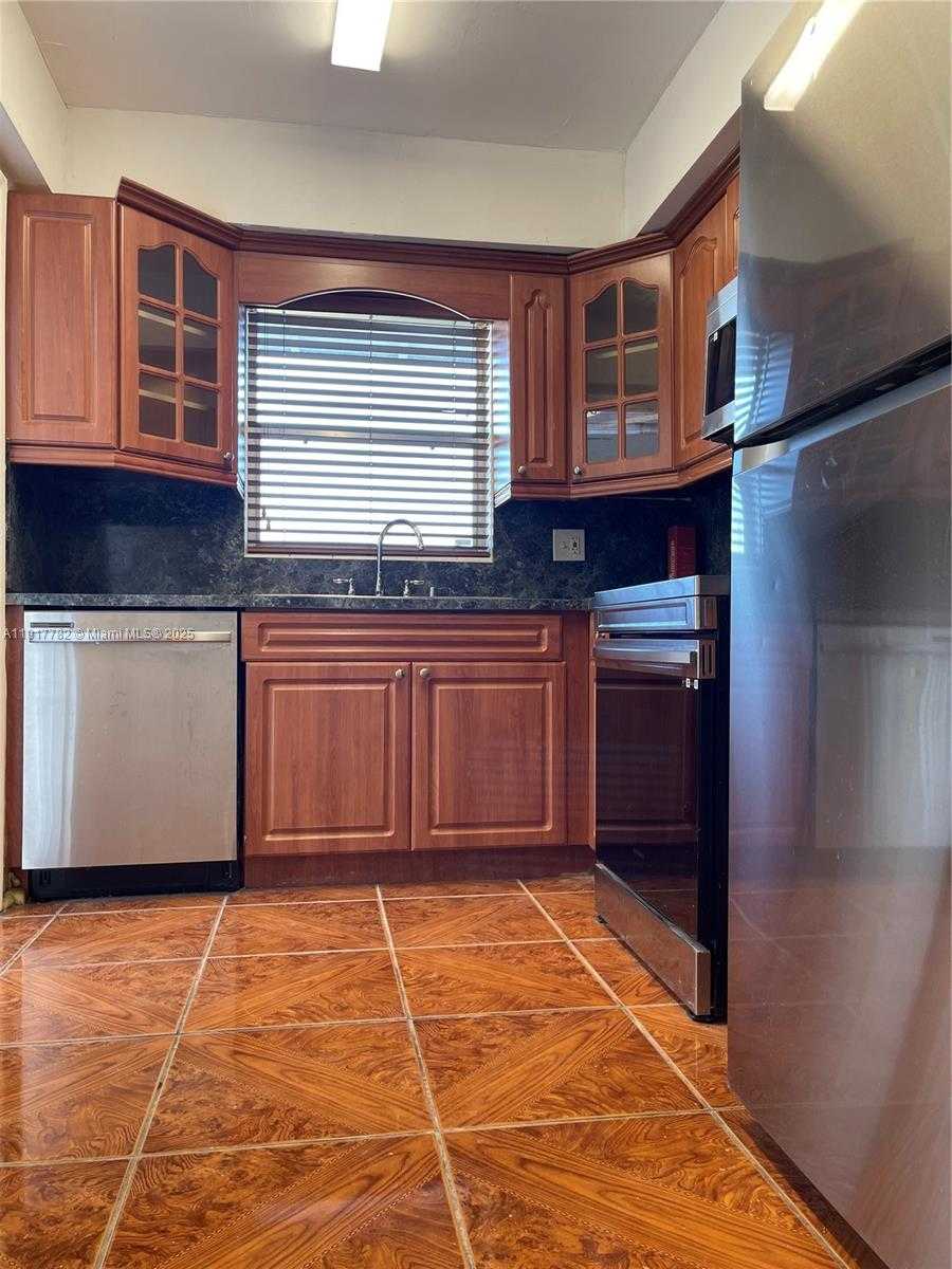 Small Image of 7328 SOUTH WEST 82ND ST #B213, Miami Number 6