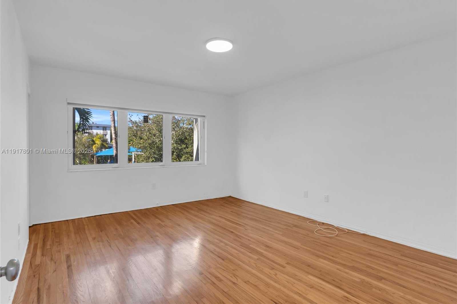 Small Image of 1101 98TH ST #5, Bay Harbor Islands Number 13