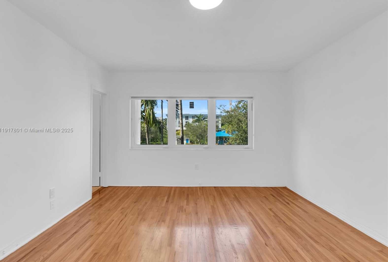 Small Image of 1101 98TH ST #5, Bay Harbor Islands Number 14