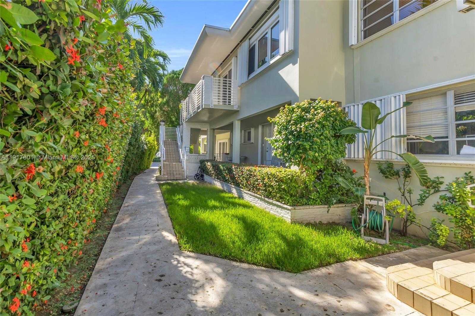 Small Image of 1101 98TH ST #5, Bay Harbor Islands Number 2