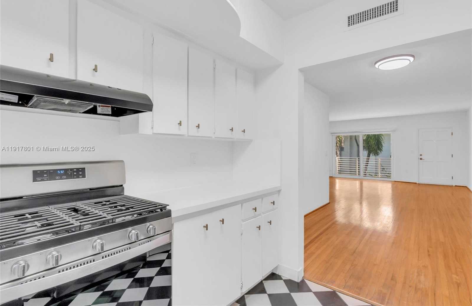 Small Image of 1101 98TH ST #5, Bay Harbor Islands Number 8