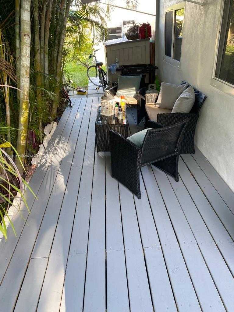 Small Image of 7303 NORTH WEST 57TH DR #7303, Tamarac Number 13