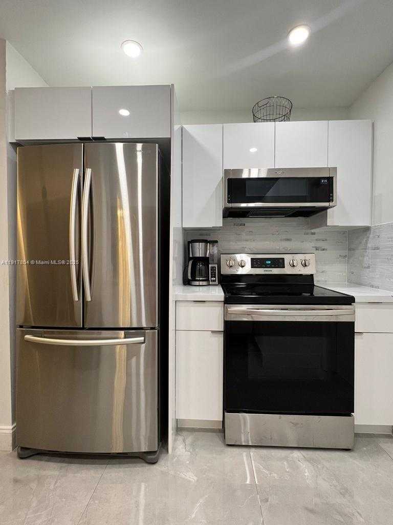 Small Image of 7303 NORTH WEST 57TH DR #7303, Tamarac Number 3