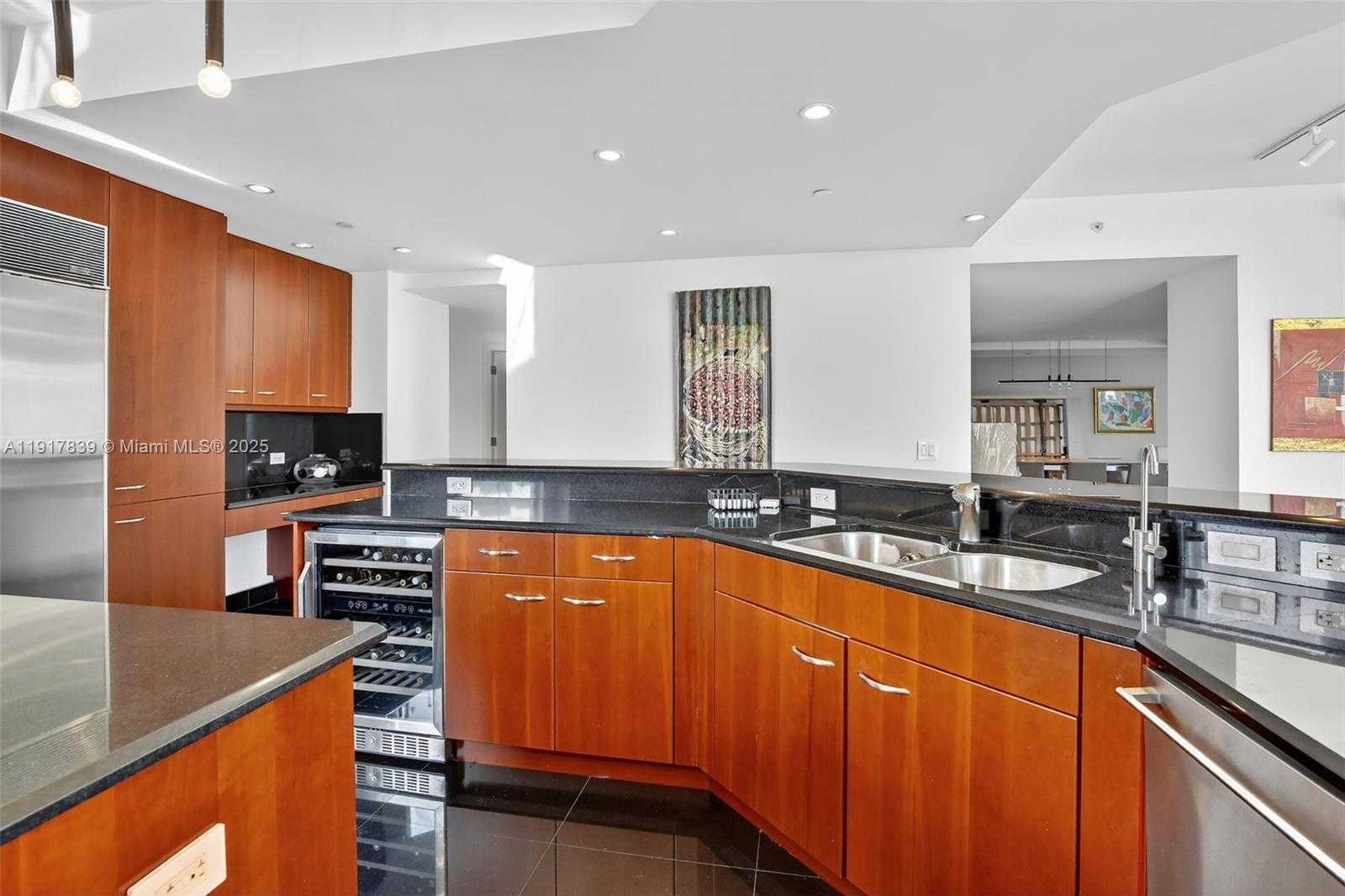 Imagen de Pequeño Objeto