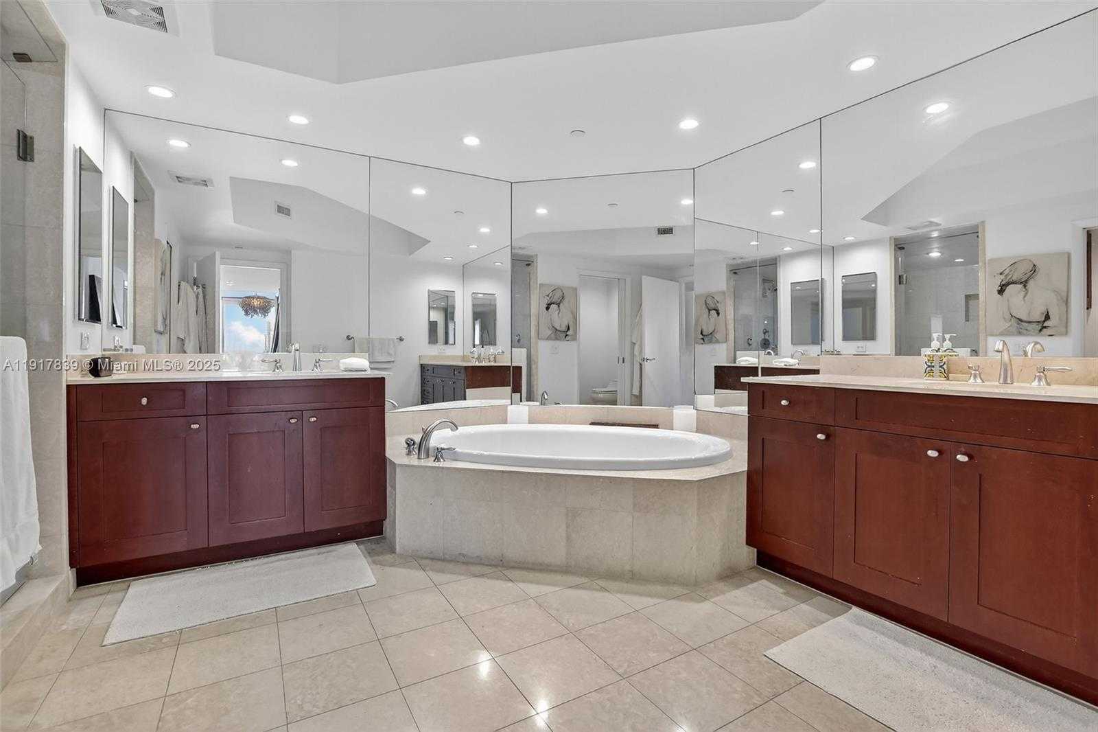 Imagen de Pequeño Objeto