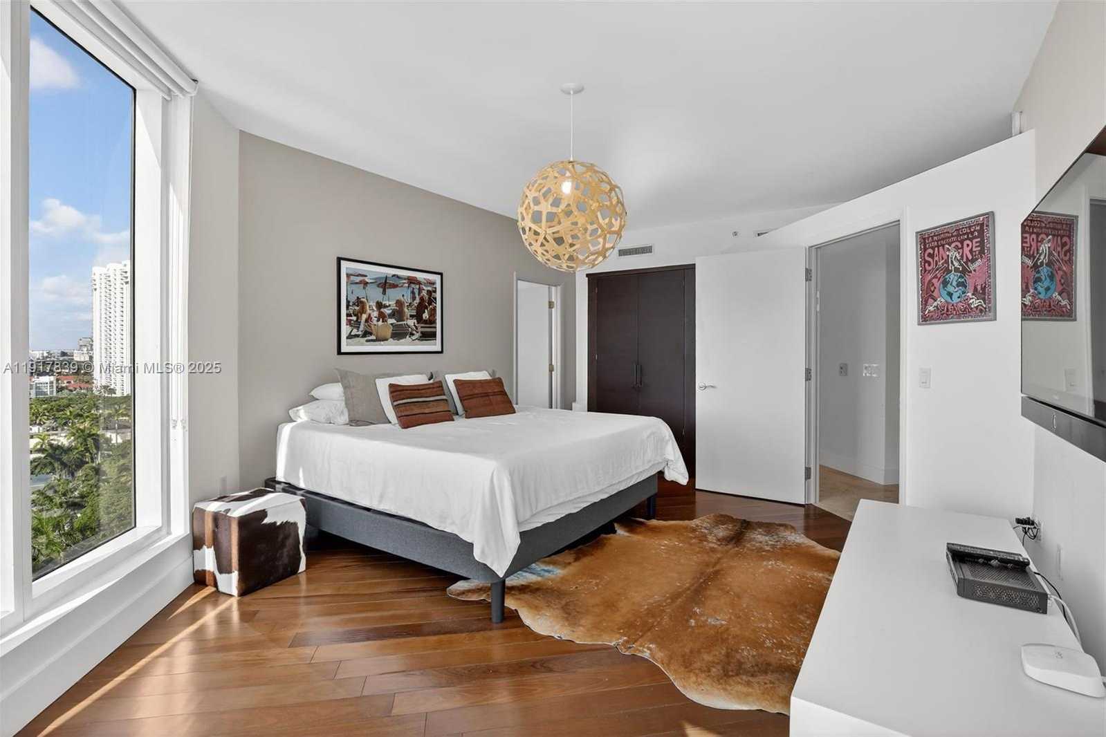 Imagen de Pequeño Objeto