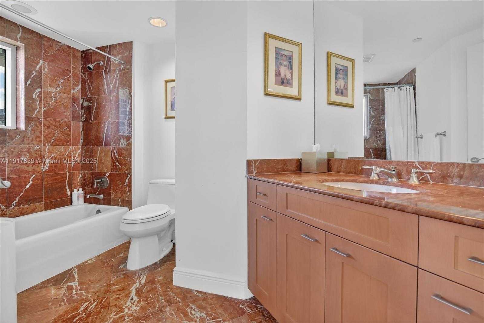 Imagen de Pequeño Objeto