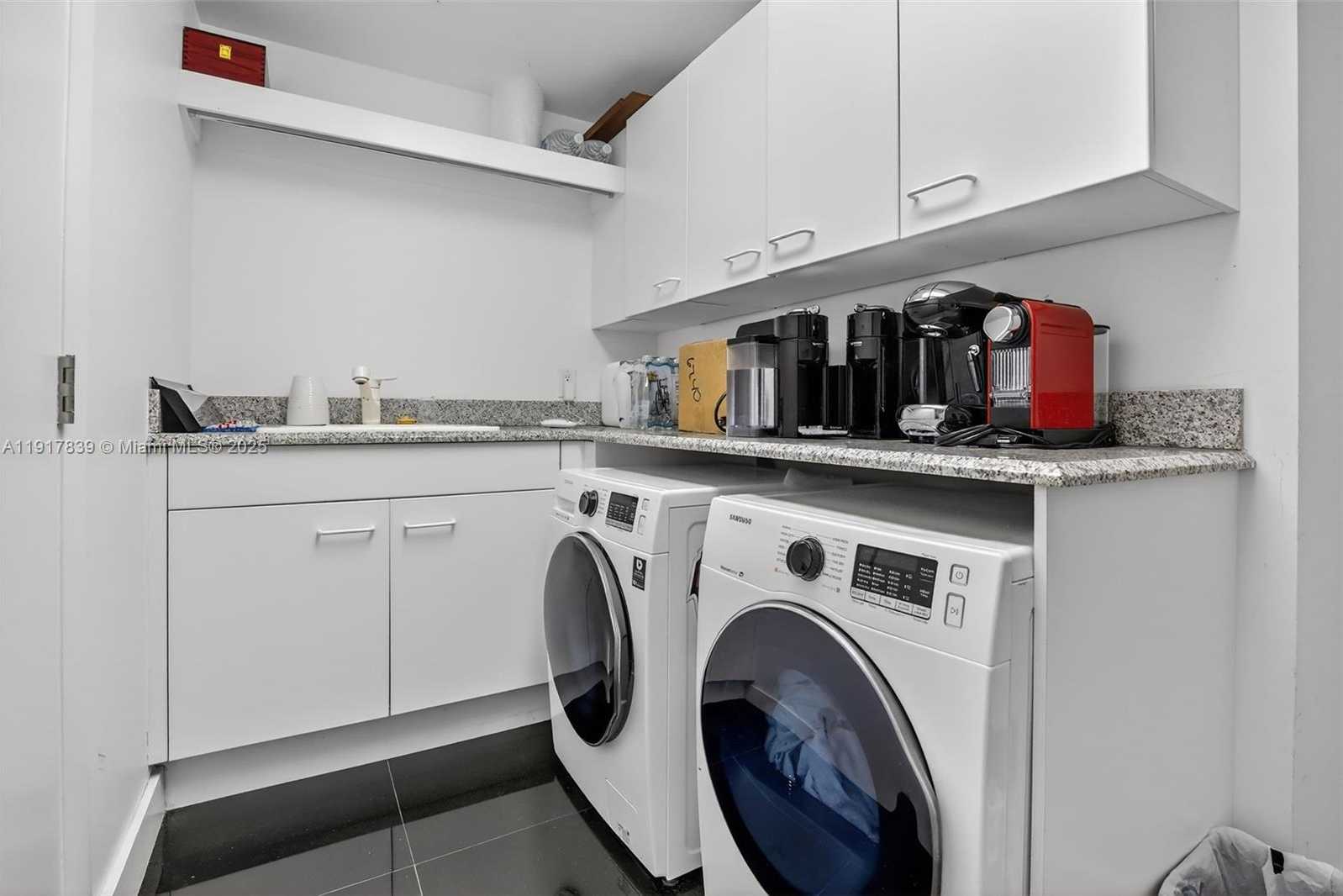 Imagen de Pequeño Objeto