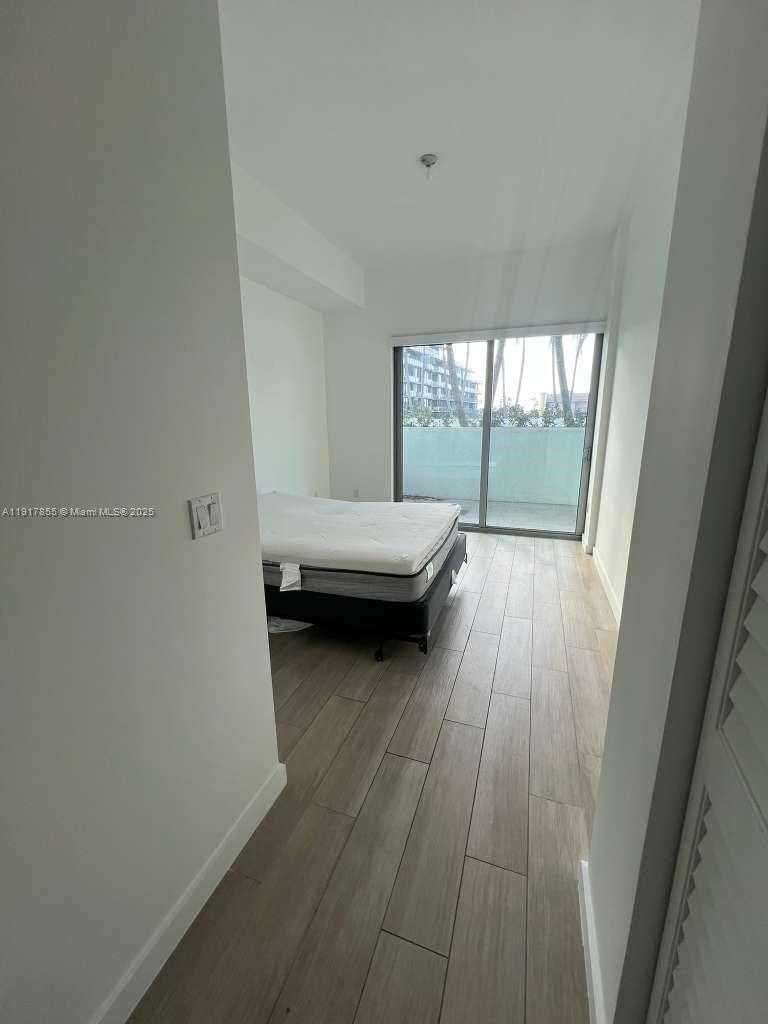 Small Image of 1600 SOUTH WEST 1ST AVE #412, Miami Number 12