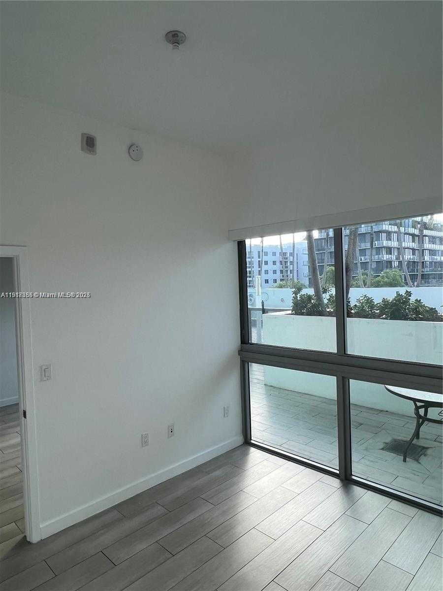 Small Image of 1600 SOUTH WEST 1ST AVE #412, Miami Number 4