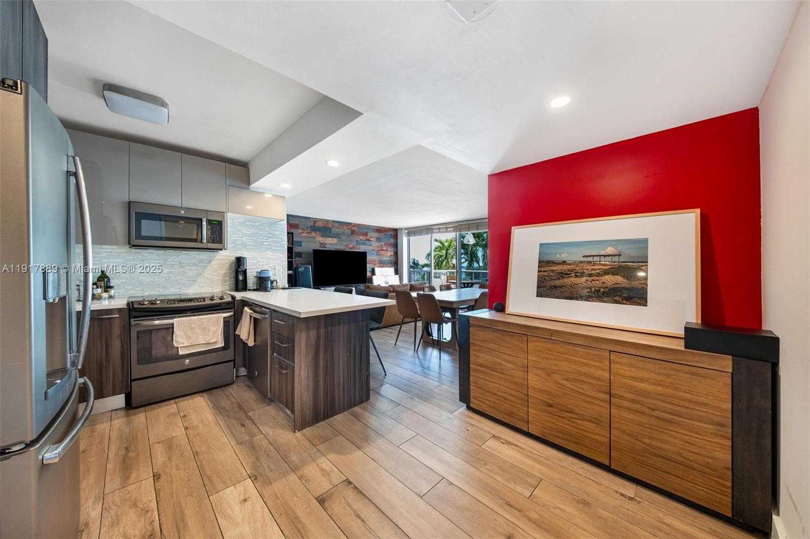 Small Image of 1541 BRICKELL AVE #C406, Miami Number 13