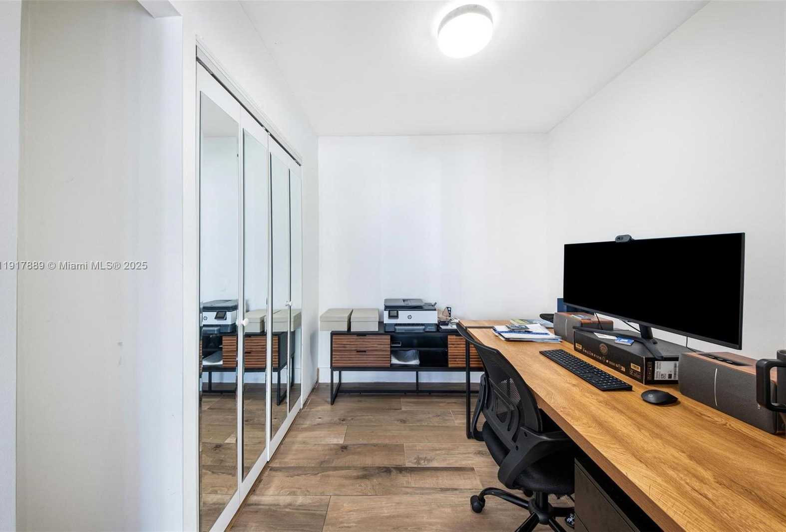 Small Image of 1541 BRICKELL AVE #C406, Miami Number 36