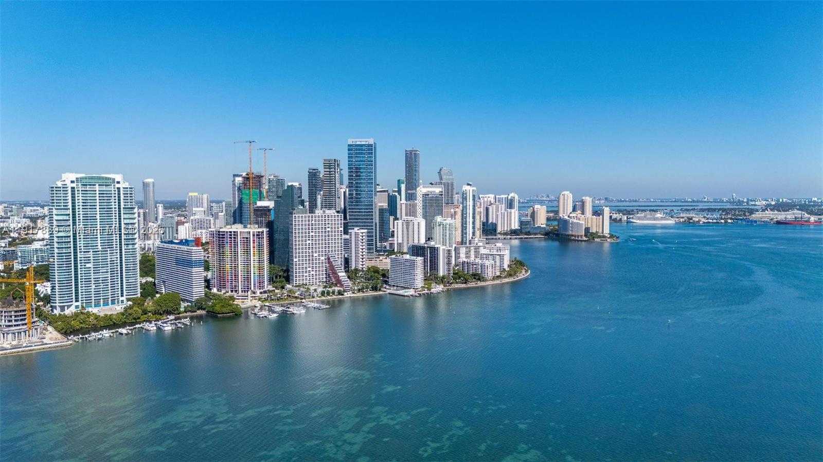 Small Image of 1541 BRICKELL AVE #C406, Miami Number 51