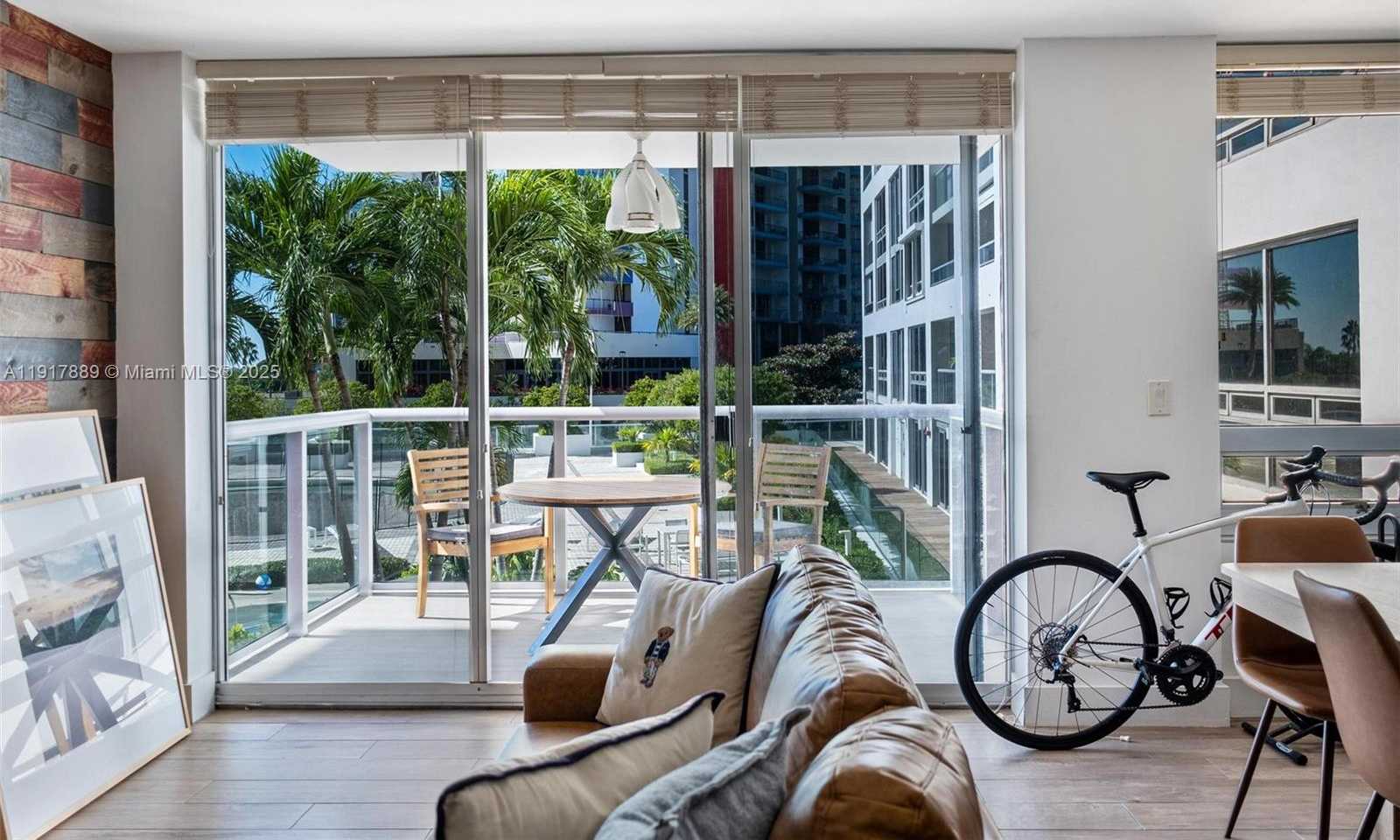 Small Image of 1541 BRICKELL AVE #C406, Miami Number 7
