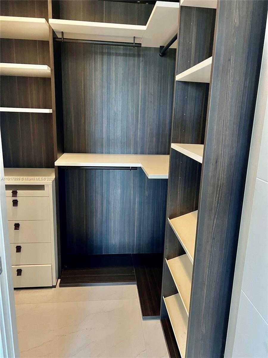 Small Image of 301 ALTARA AVE #210, Coral Gables Number 10