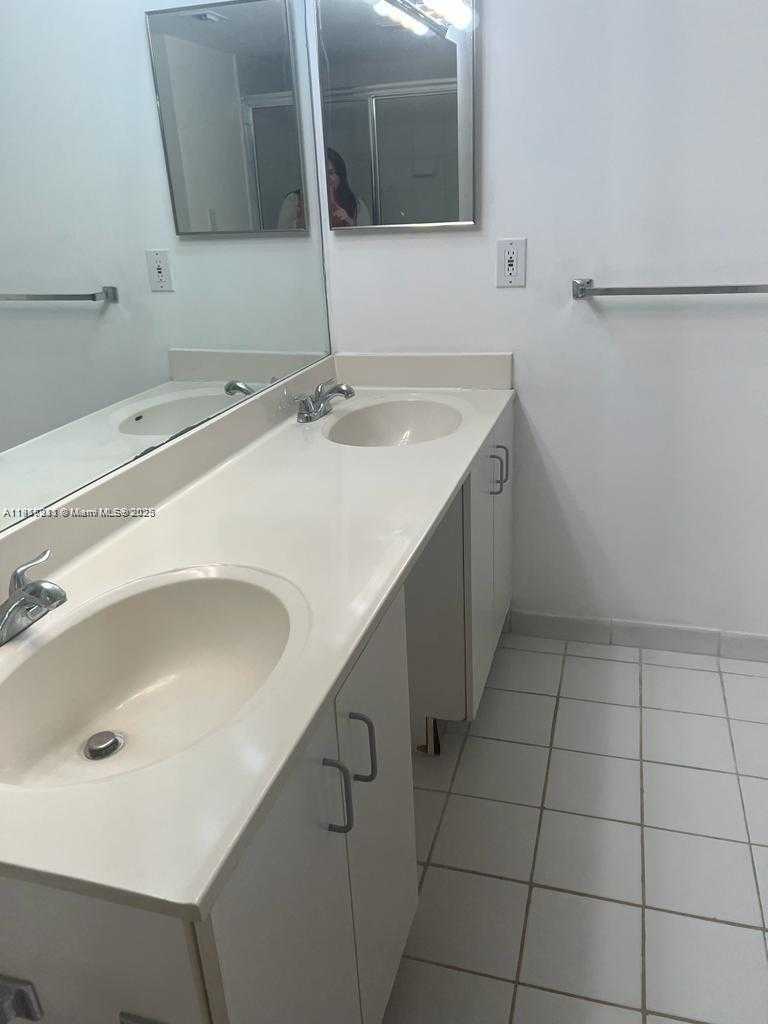 Small Image of 3300 NORTH EAST 192ND ST #1017, Aventura Number 22